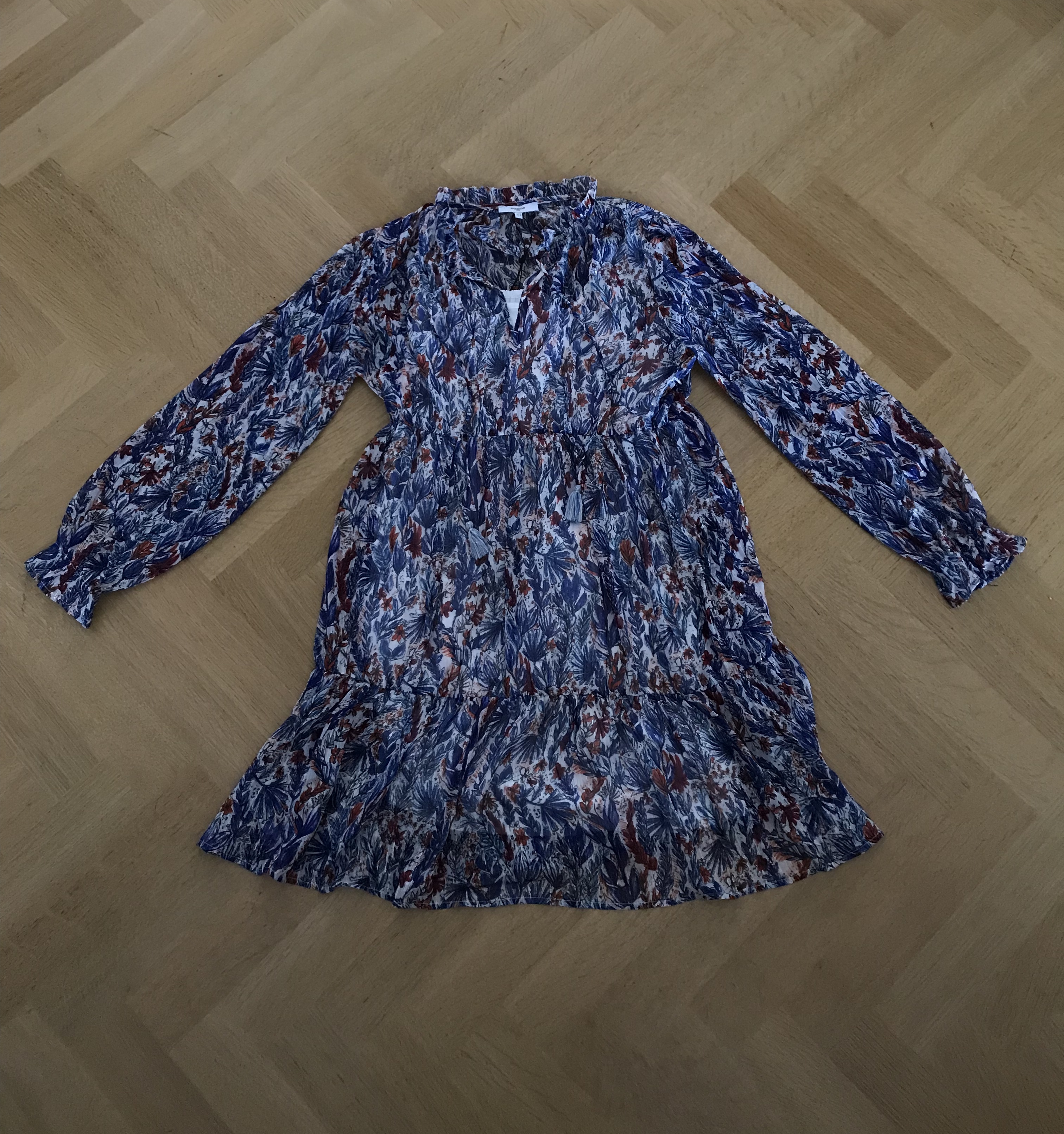 Kaufen Sie Dress Suncoo Blauw (30560) in unseren Voustenwomen.com ...
